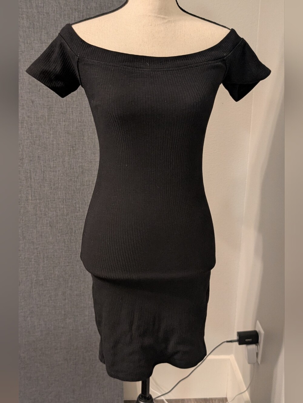 Old Navy Black Ribbed Knit Off-the-shoulder  Bodycon Mini Dress Medium